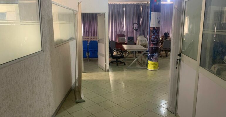 Formation Justfine: Le parcours inspirant d’une diplômée de Cotonou vers son premier emploi en ligne