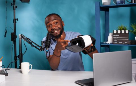 How to Become an Influencer