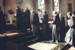 A study on the decline of contemplative life in France reveals the use of Latin as a key to survival – INFOVATICANA