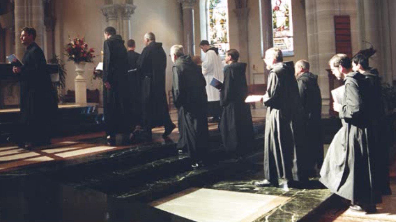 A study on the decline of contemplative life in France reveals the use of Latin as a key to survival – INFOVATICANA