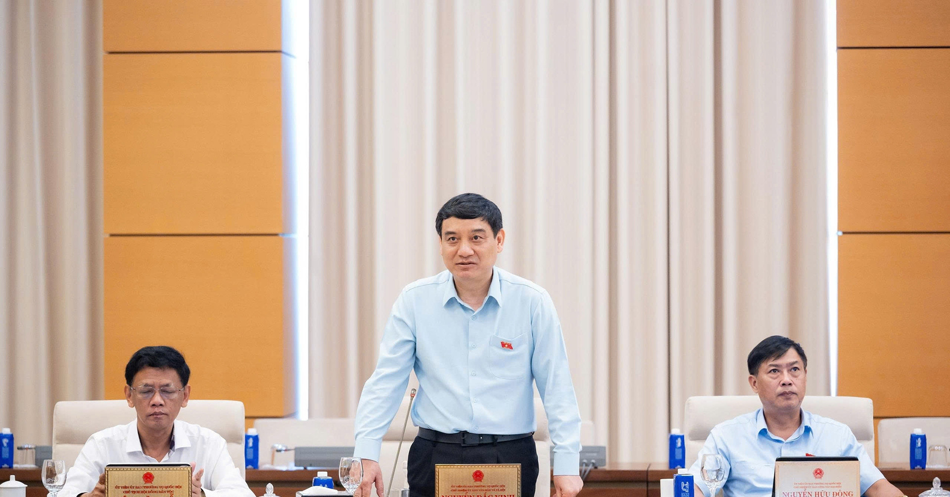 Fraud shocks, institutional autonomy, and the debate over separating exams