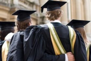 UK graduate job vacancies plunge to lowest in a decade amid AI shift