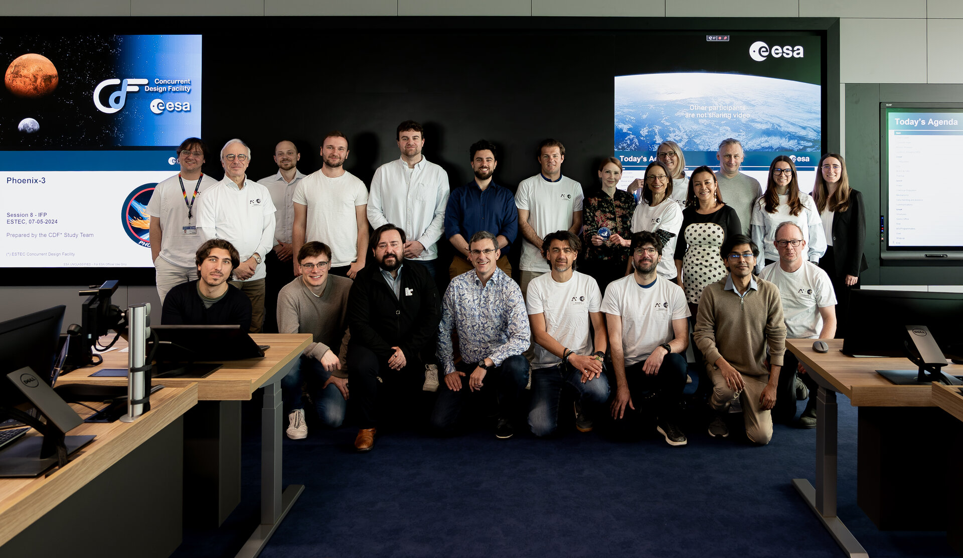 Phoenix 3: concept study for a reusable European spacecraft