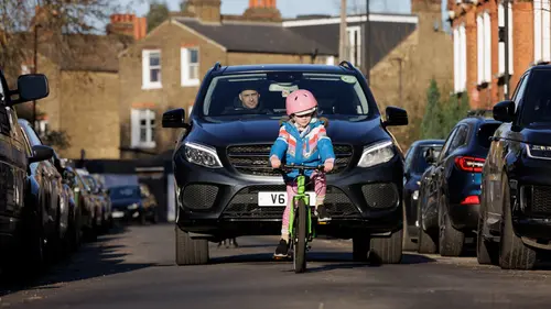 Children make their way to school surrounded by SUVs in London, England.
This photograph is part of a new collection of images highlighting the impact of 'carspreading' on the school run taken by photographer Crispin Huges for Clean Cities.
Carspreading is taking over our cities. Cars are getting bigger — about 1cm wider every two years. The thing is, our streets aren’t. More than half of new cars in Europe are too wide for urban parking spaces, leaving our cities crowded and congested. And carspreading is damaging our planet too - petrol and diesel SUVs burn around 20% more fuel, and electric SUVs require more resources and critical battery minerals.
Clean Cities is Europe’s largest network of organisations dedicated to active, shared and electric urban mobility.