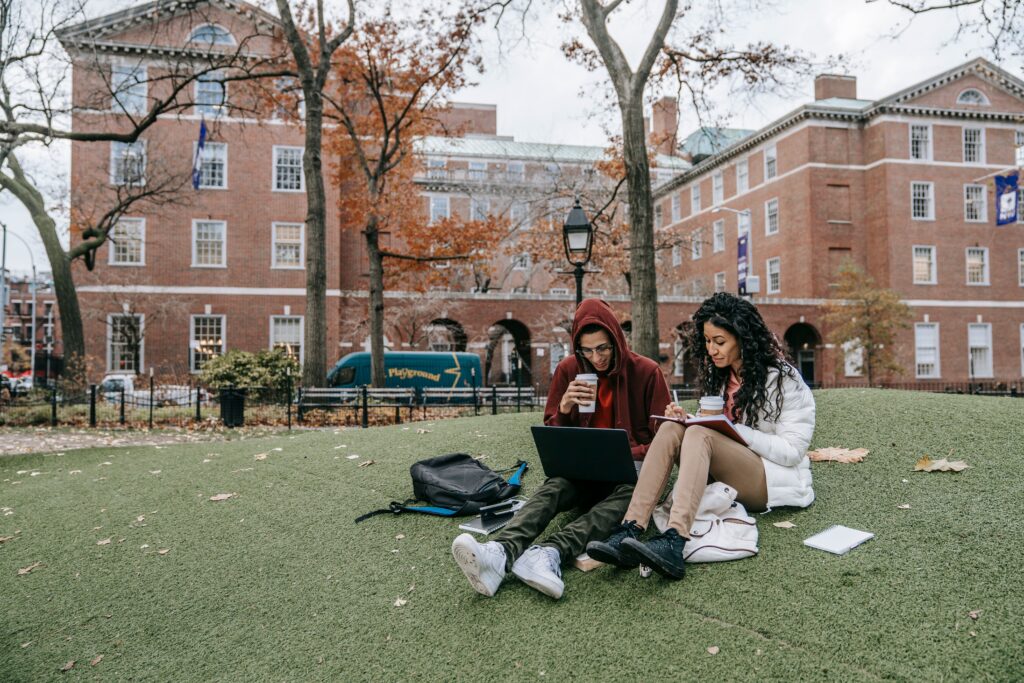 17 US universities with free master's tuition (1-min read)