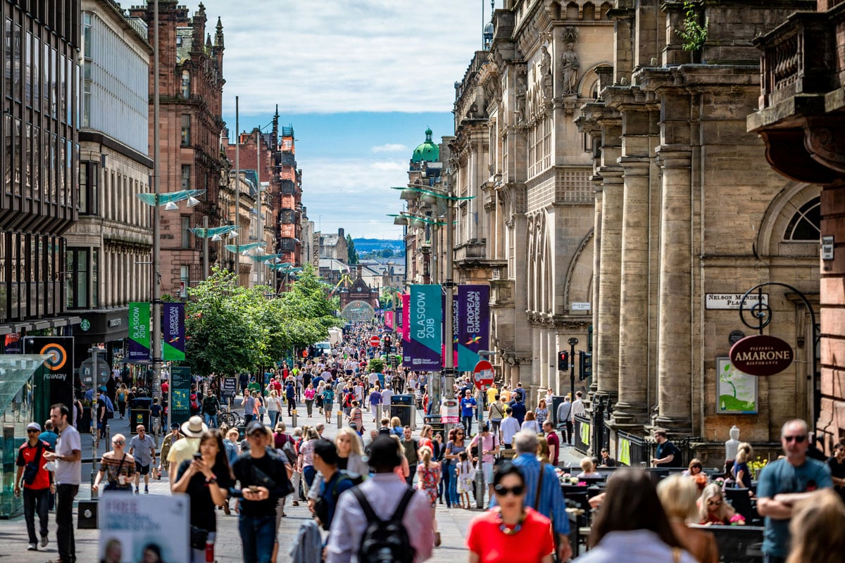 UK: August’s sponsored study visa applications drop to lowest level since 2022