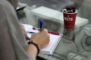 What is IELTS really measuring in university admissions? - VnExpress International
