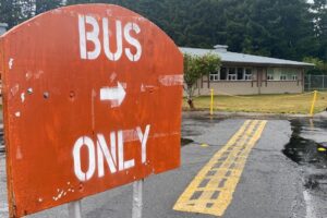 Reedsport School Board unanimously rejects transportation RFP
