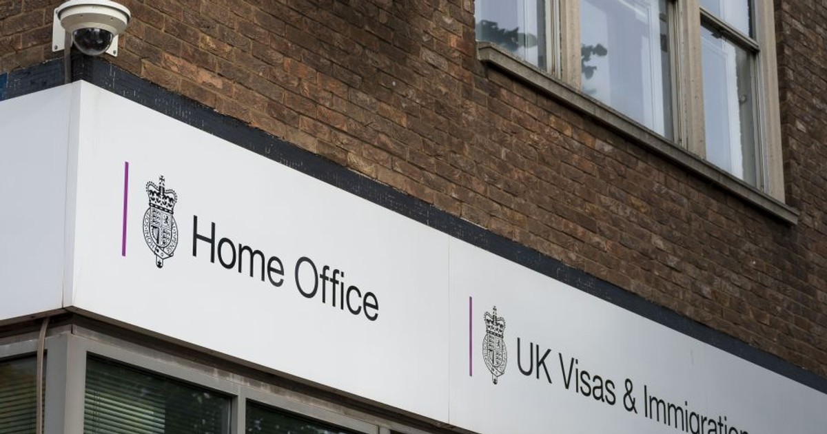 UK student visa applications fall 10.3% as universities face pressure over £12.4 billion in overseas fee income