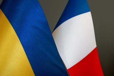 Ukrainian Students Receive HEC Paris Scholarships to Study in France